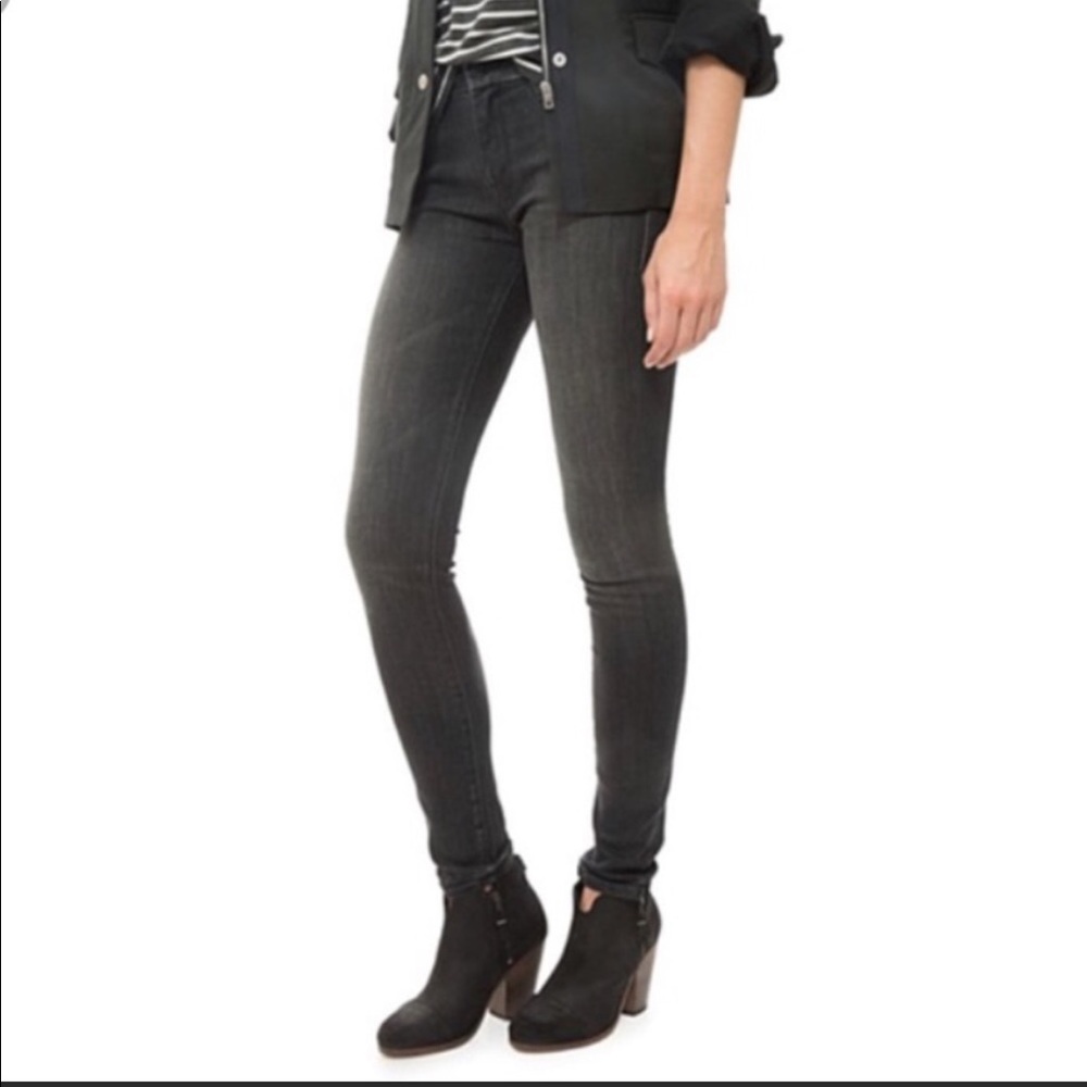 Mother High Waisted Looker color:skinny dipping